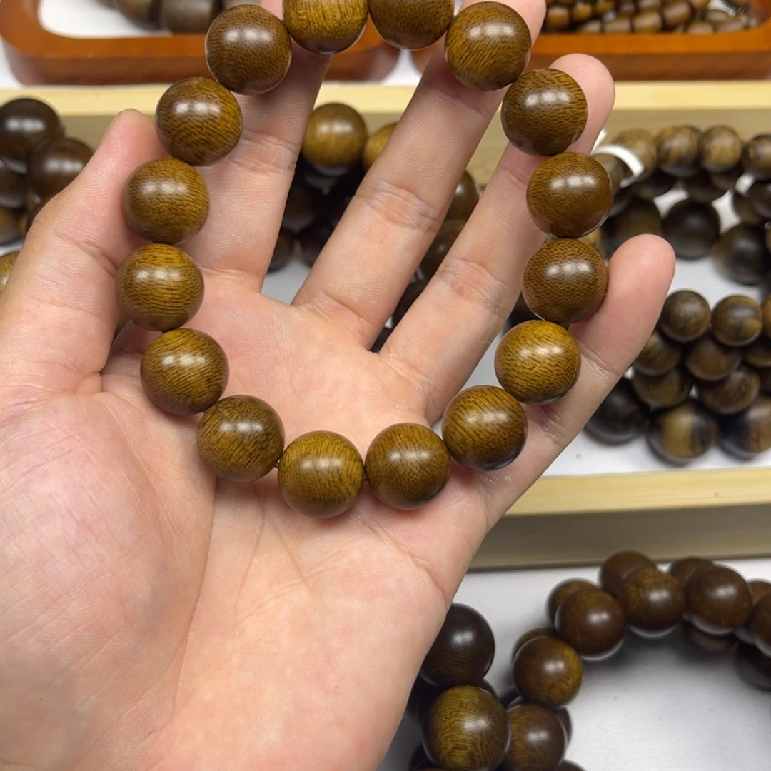 大***哥沉香手串越南芽庄黄棋楠1.4