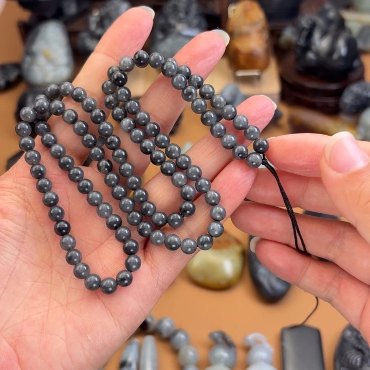 和田玉未镶嵌颈饰卡6