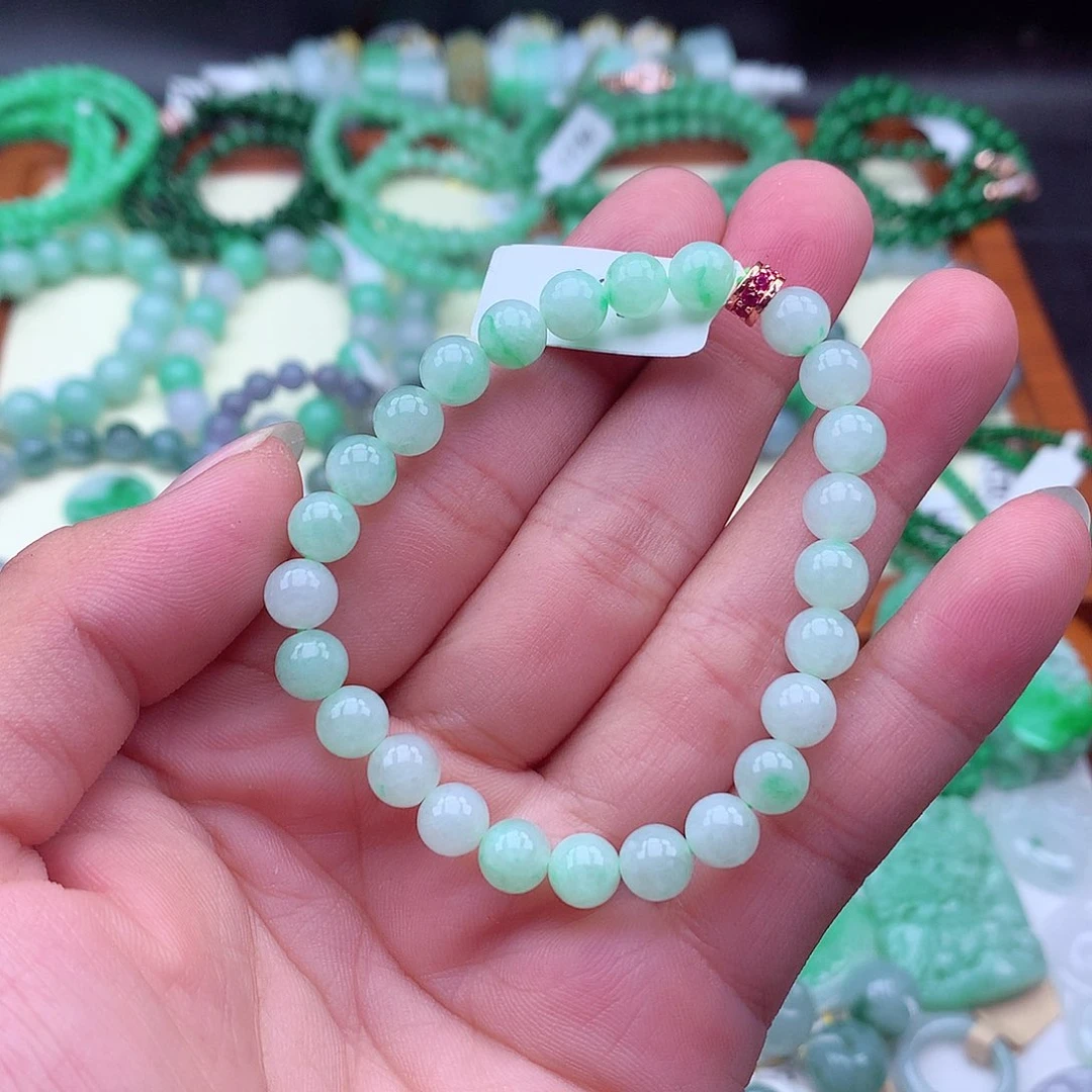 翡翠未镶嵌颈饰手串