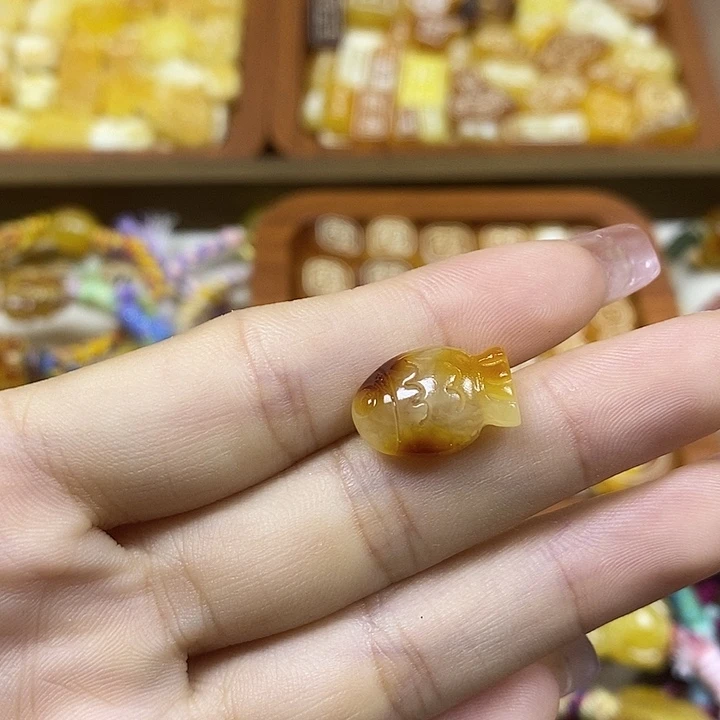 橄榄核吊坠小鱼62