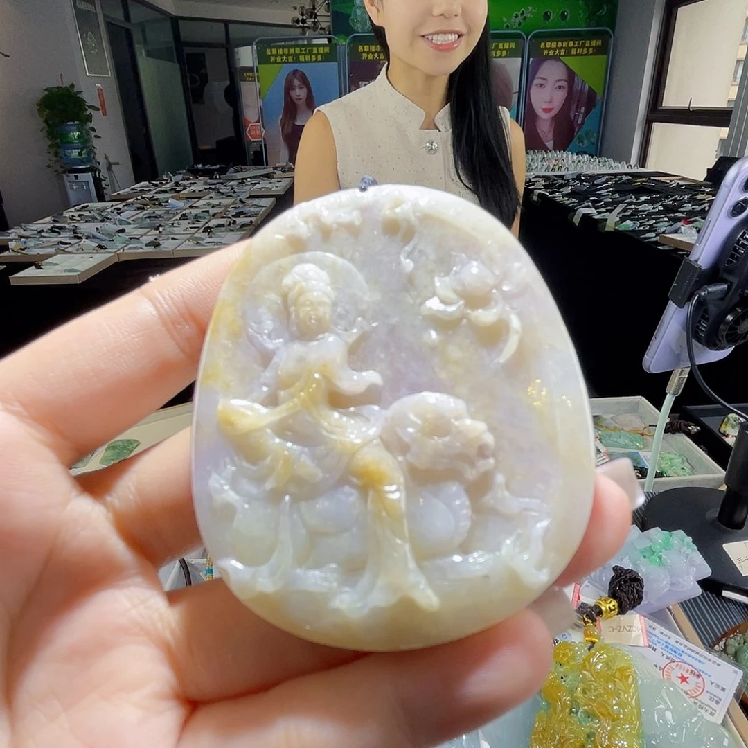 颈饰未镶嵌翡翠一个