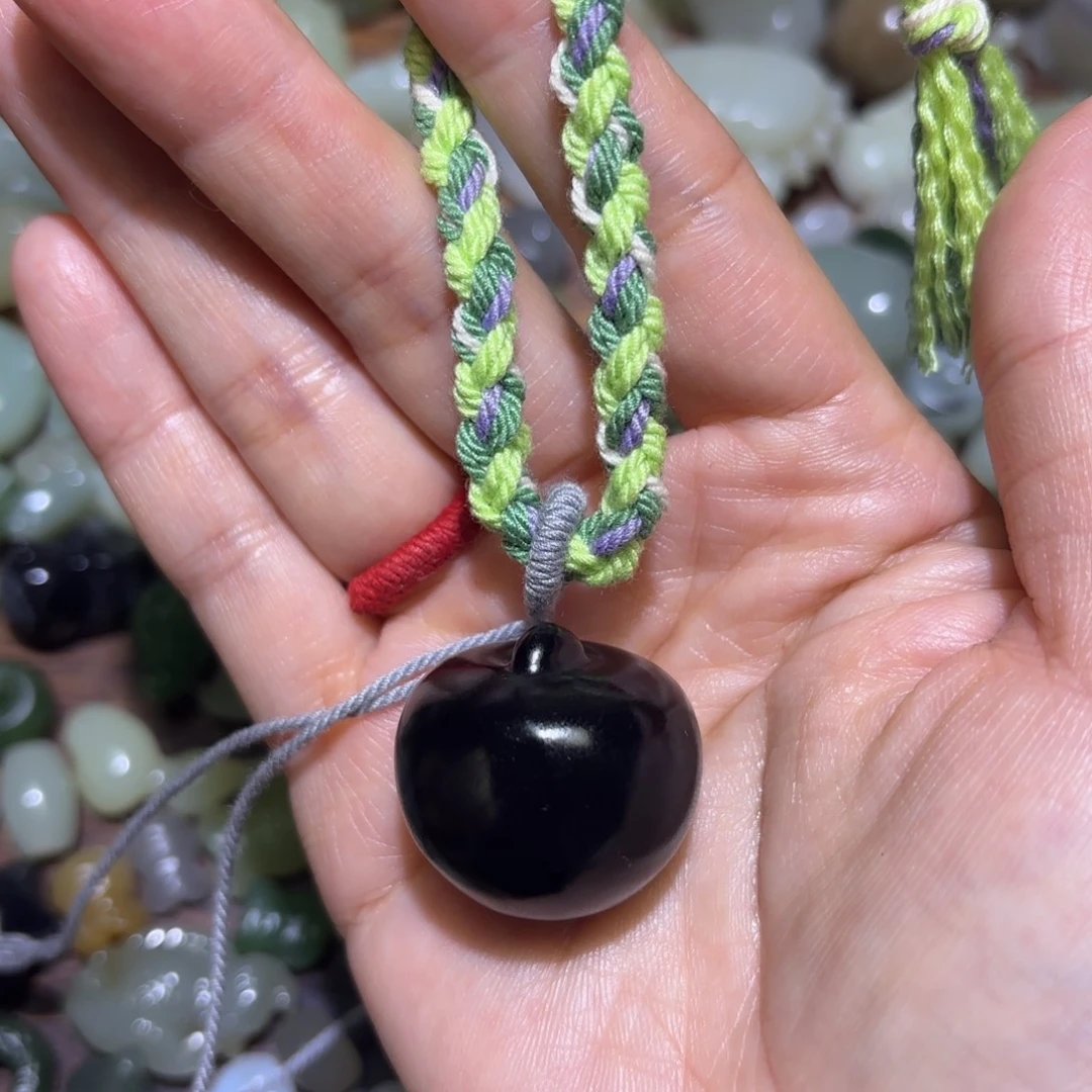 和田玉未镶嵌珠宝半成品