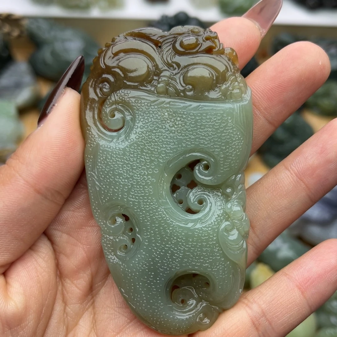 和田玉未镶嵌颈饰