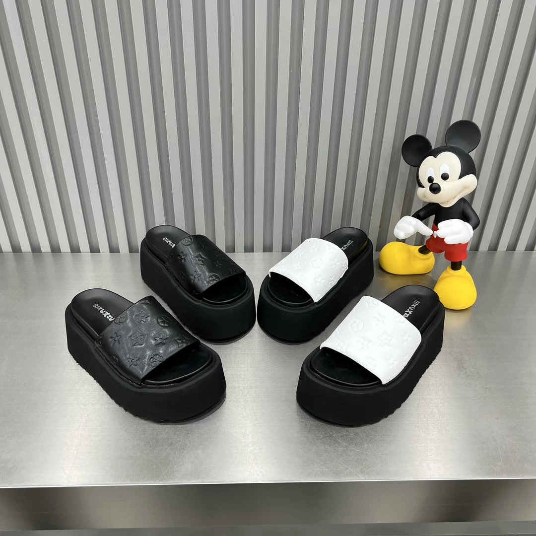 夏季新款欧货潮流拖鞋舒适百搭增高透气