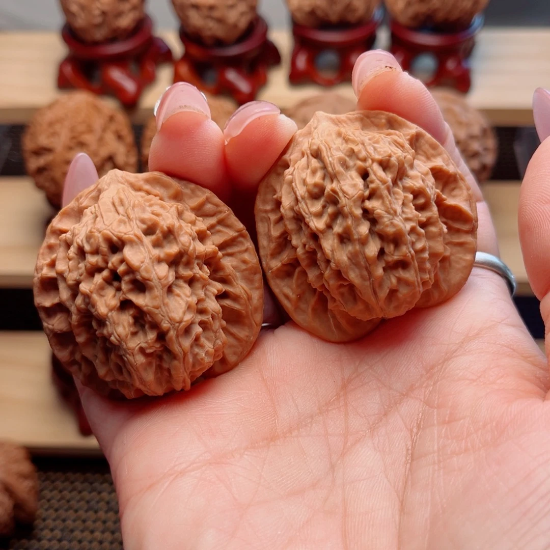 把件文玩核桃盘龙纹