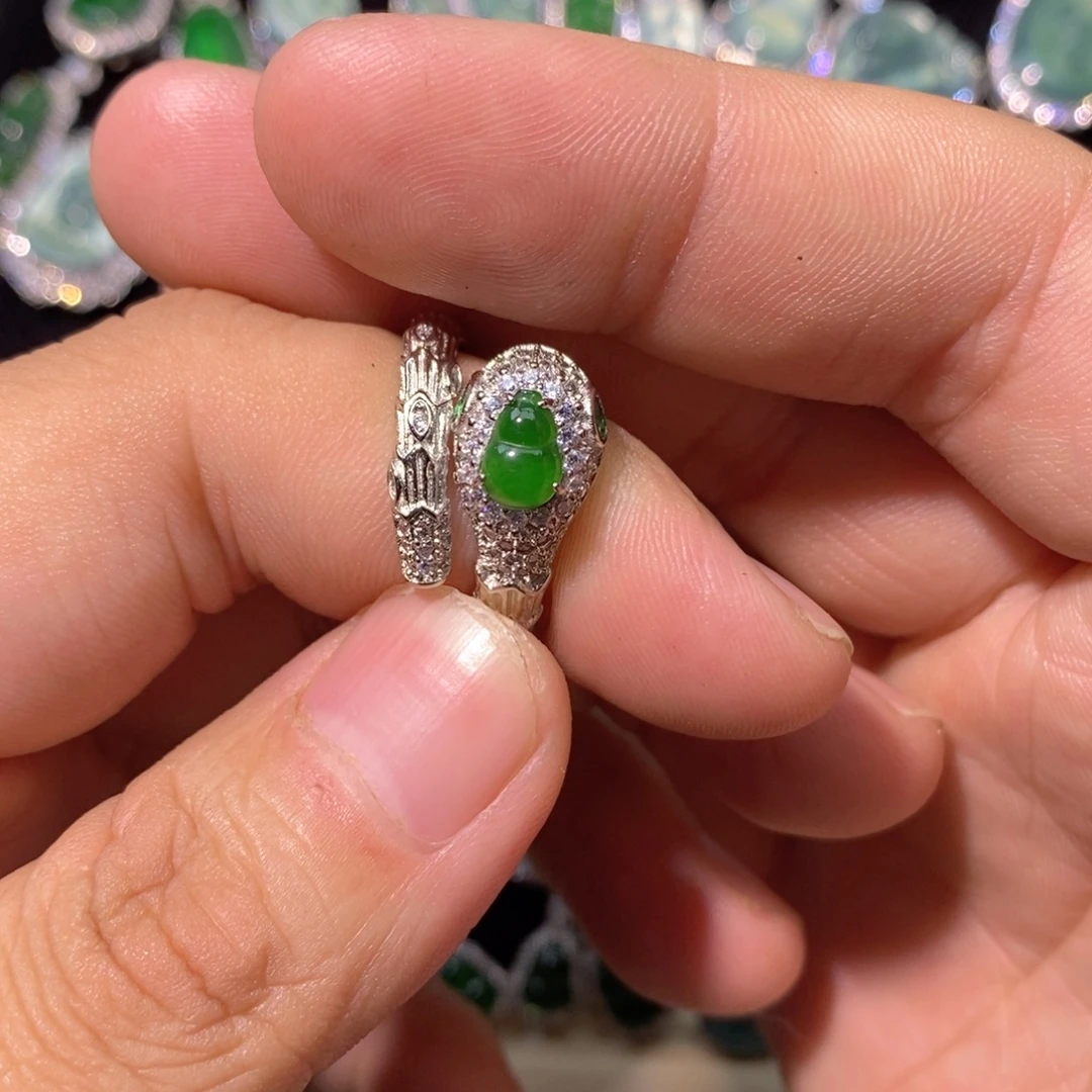 翡翠未镶嵌颈饰天然