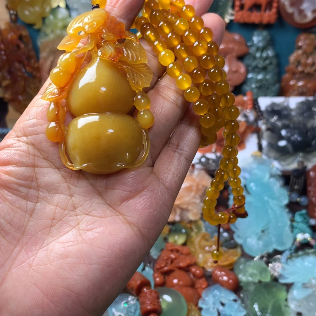 蛇纹石玉未镶嵌挂坠