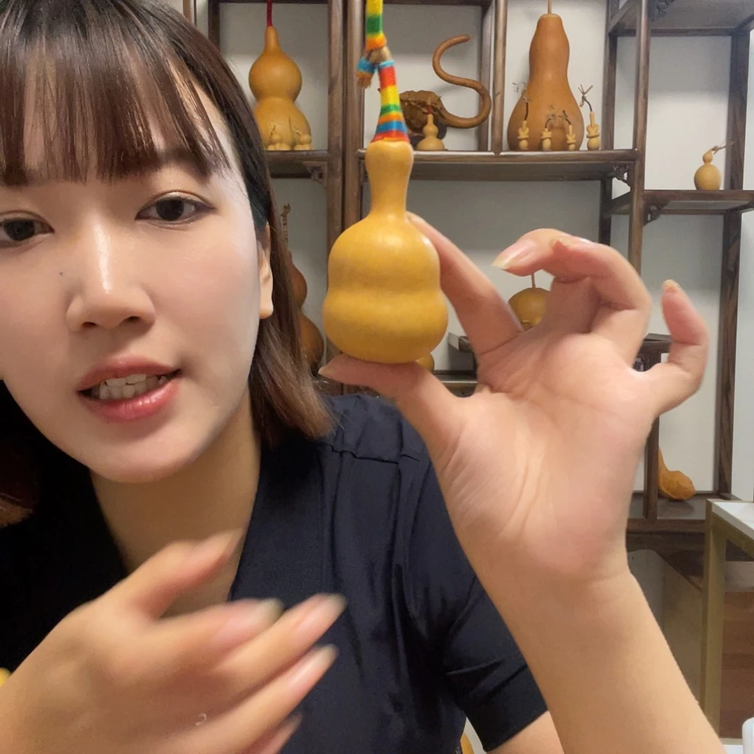 爱***！无品牌哈哈这不比我们大吗哈喽笑拉我