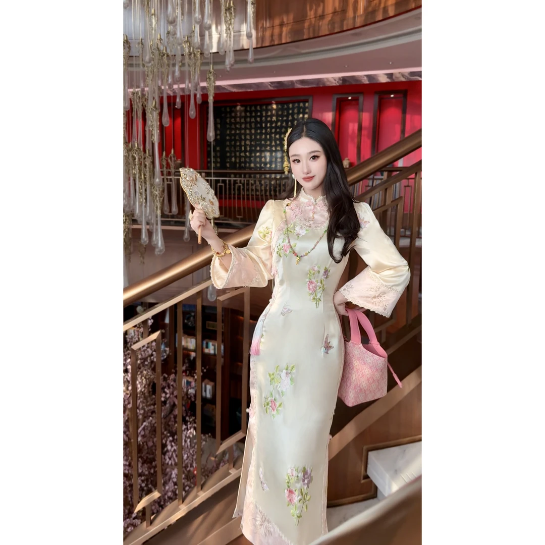 【媛珠 传世美玉】重工醋酸刺绣旗袍连衣裙+吊坠一套修身春夏日常