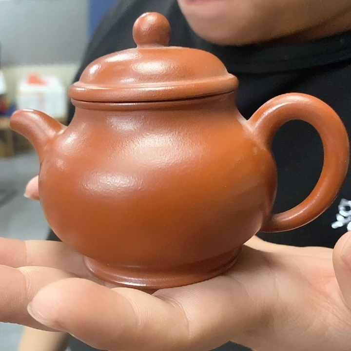 紫砂茶壶紫砂的颜色和质地