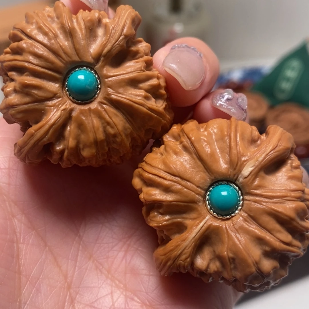 文玩核桃把件40尺寸白狮子