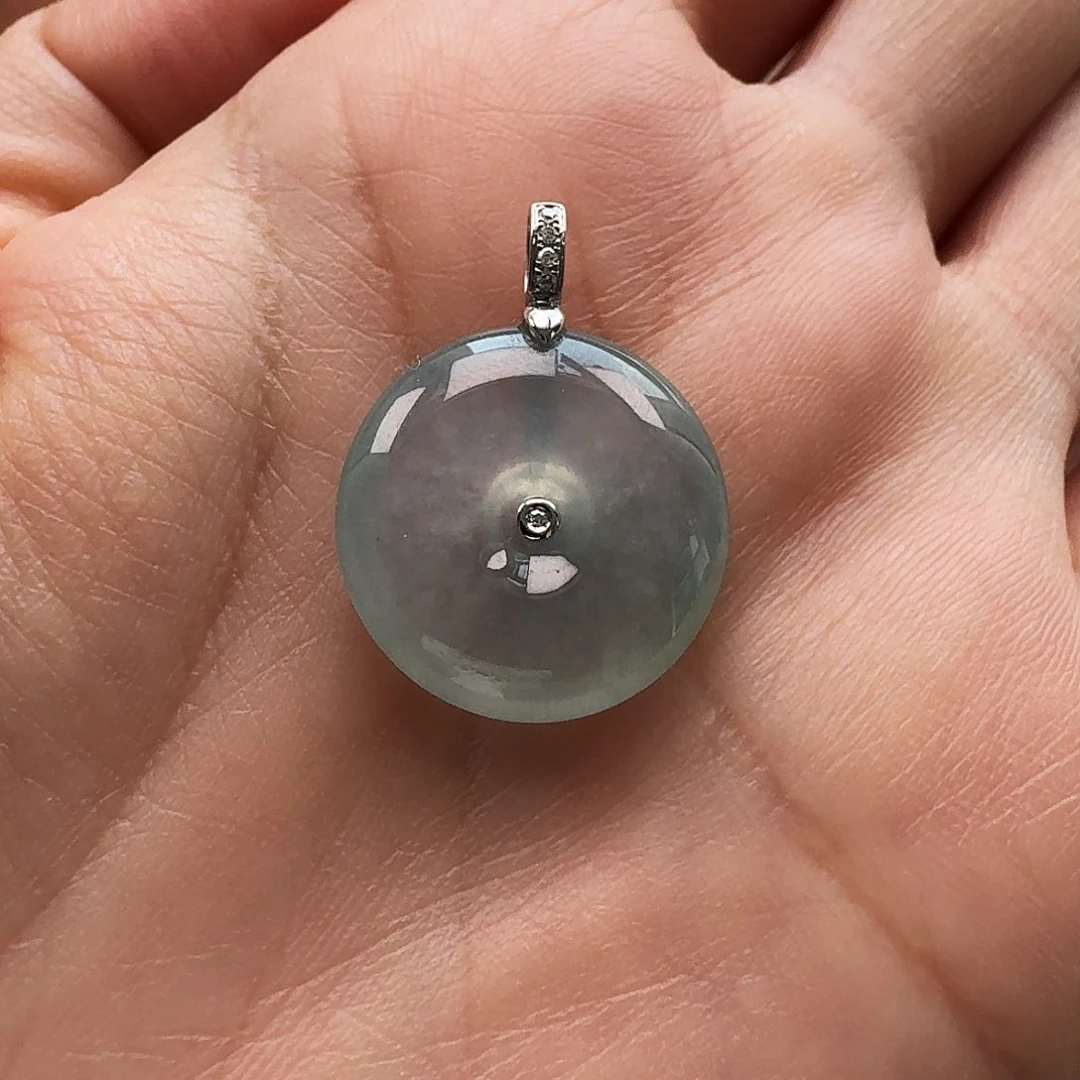 翡翠颈饰18K金镶嵌龙**祥平安扣