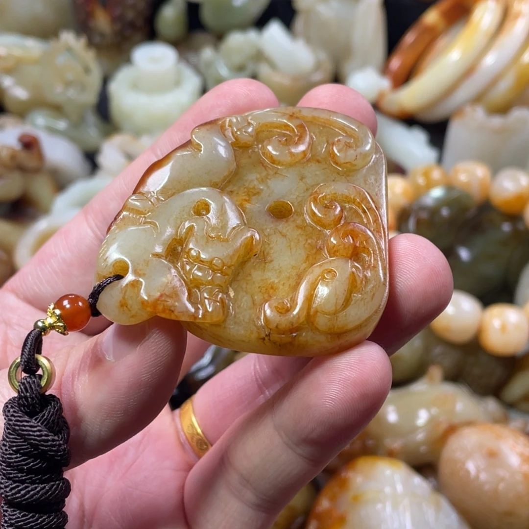 落***尘和田玉未镶嵌把件