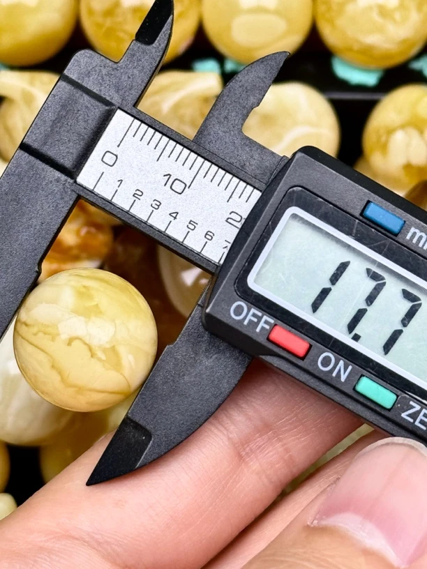 17.7mm俄料国矿一级料浓瓷白妖孽虎皮纹千层雪橘底金溶洞蜜蜡圆珠