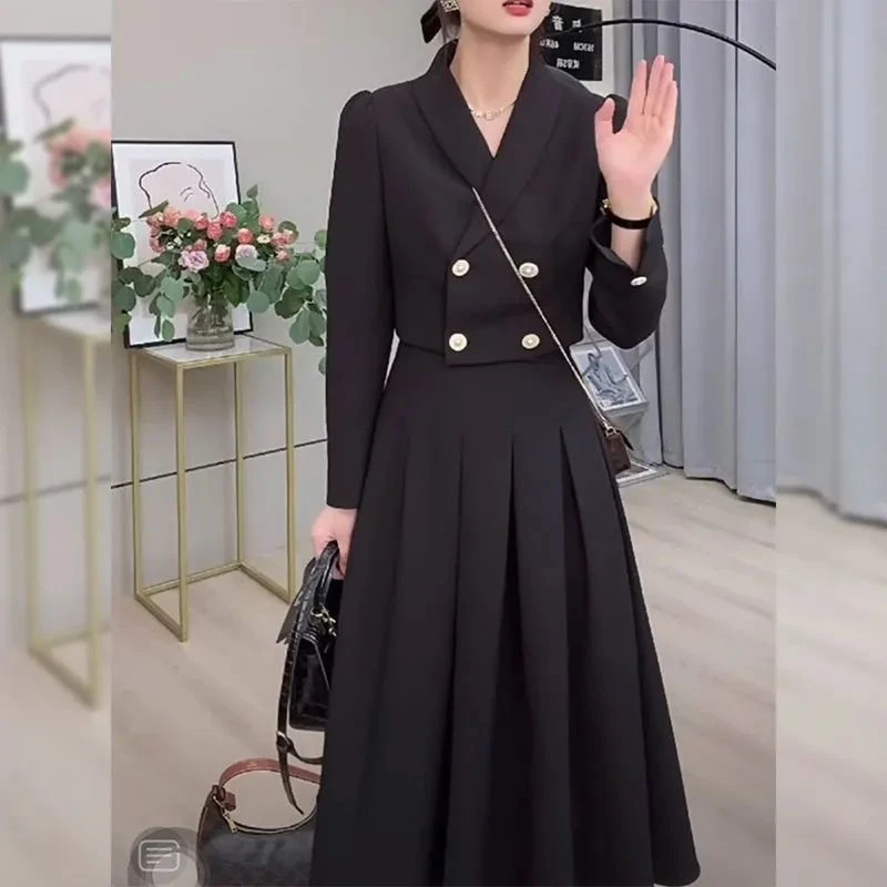 7600今年流行小西服套装大码高级感西装短外套