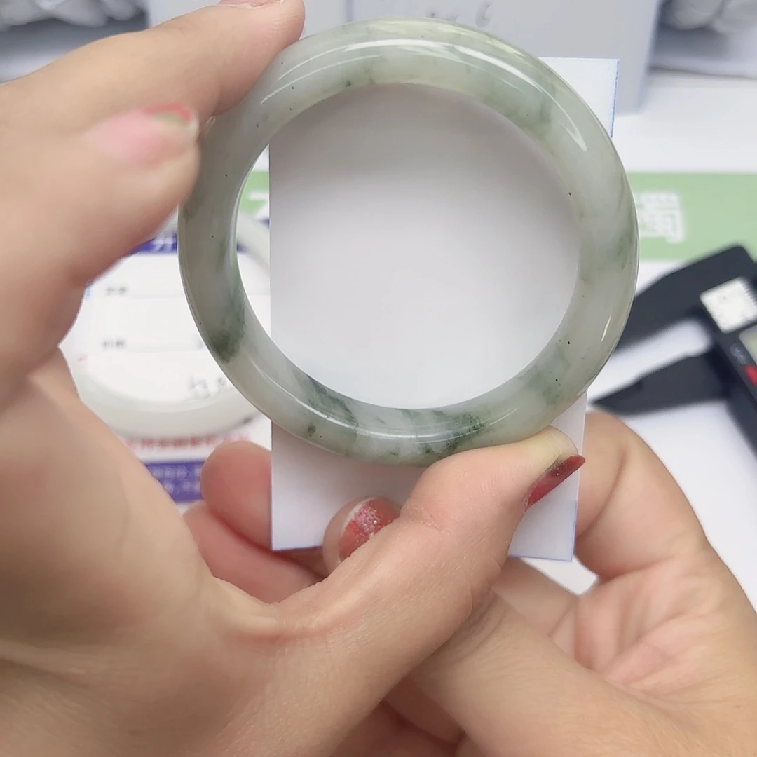 石英质玉未镶嵌手镯76/5354