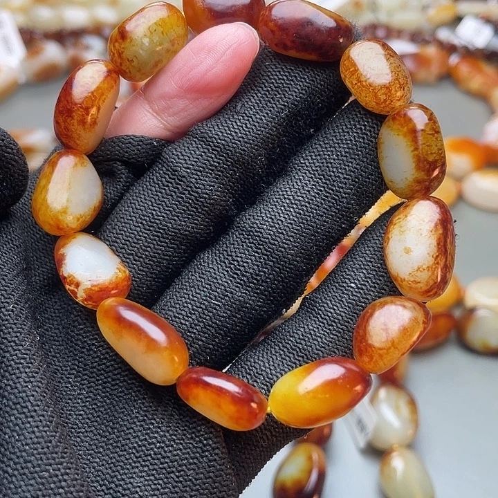 和田玉未镶嵌手链