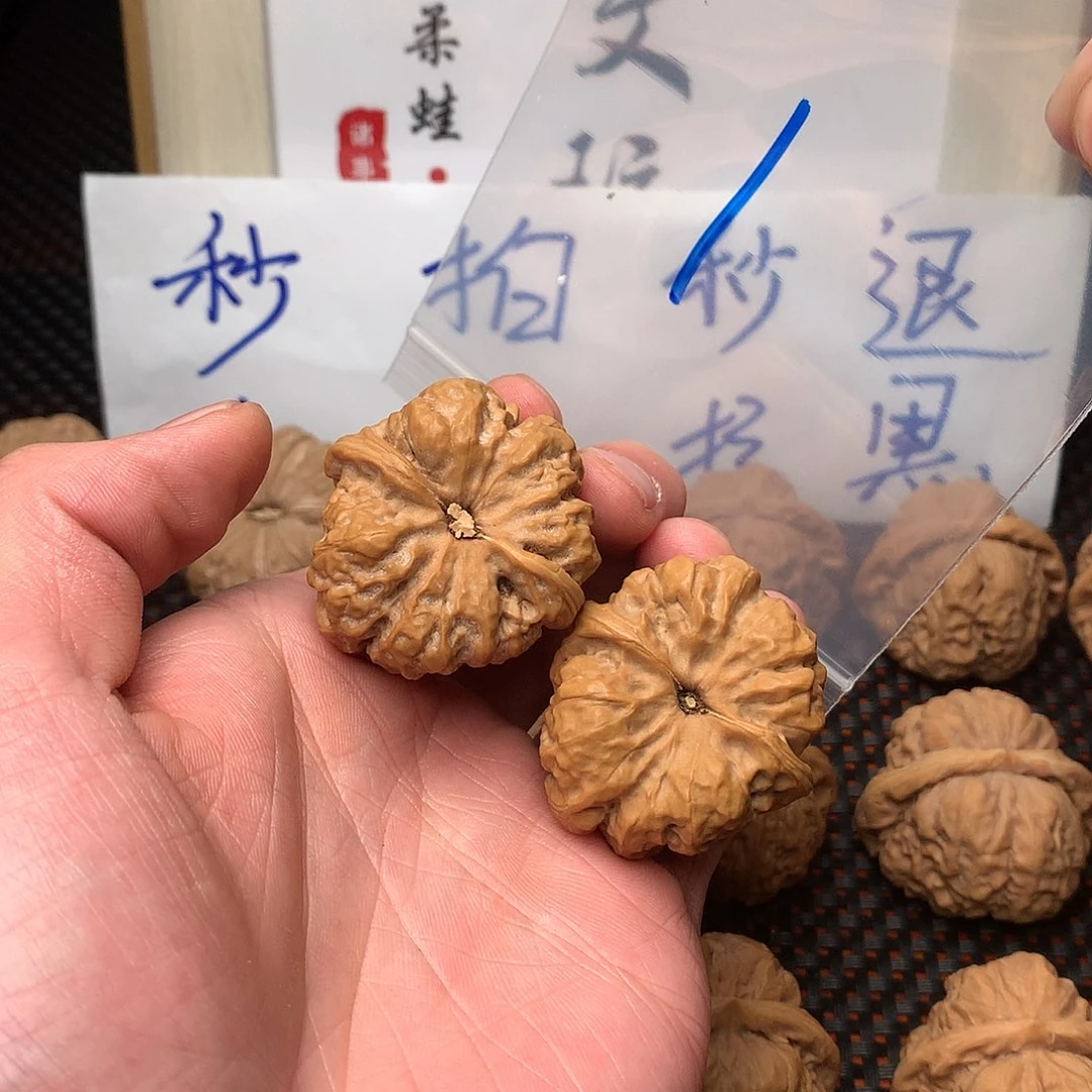 文玩核桃把件八方客文玩11111