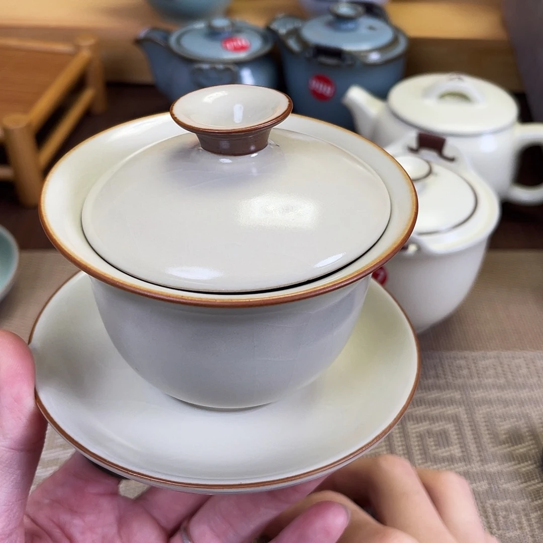 瓷片。。。。。。。。。。。。。。。。。