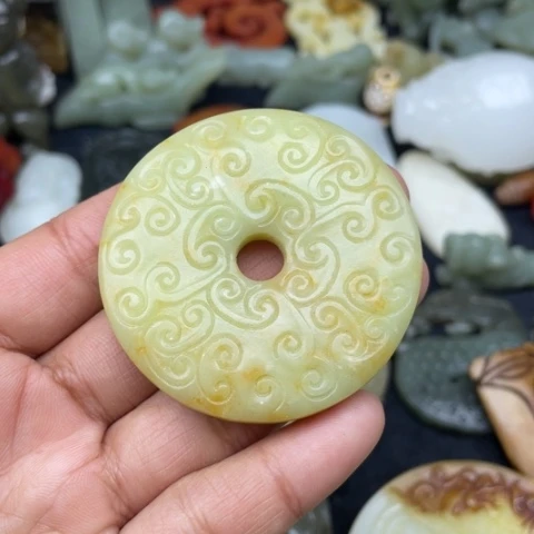 蛇纹石玉颈饰未镶嵌56