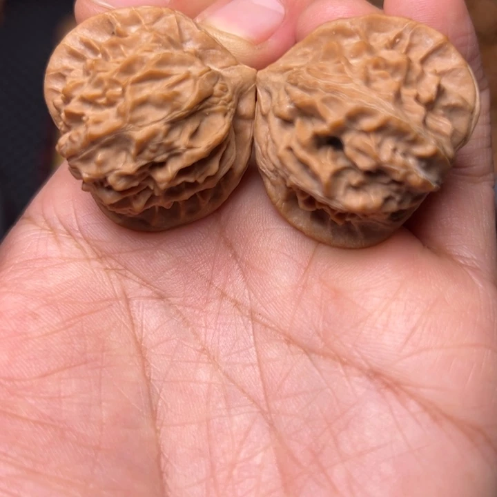 文玩核桃吊坠小蜜桃