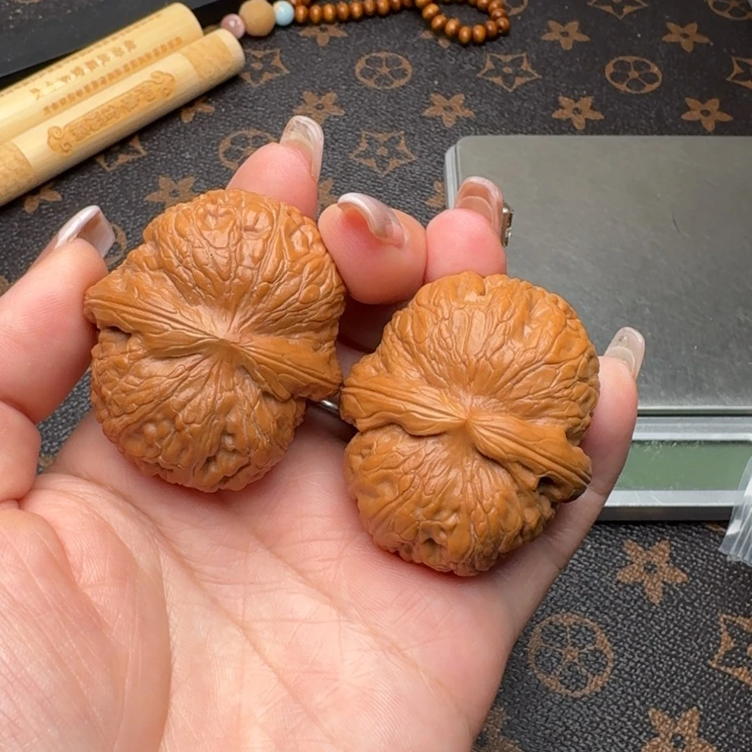 文玩核桃把件44.5元宝M078