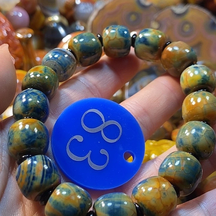 Y***j玛瑙/玉髓未镶嵌手链