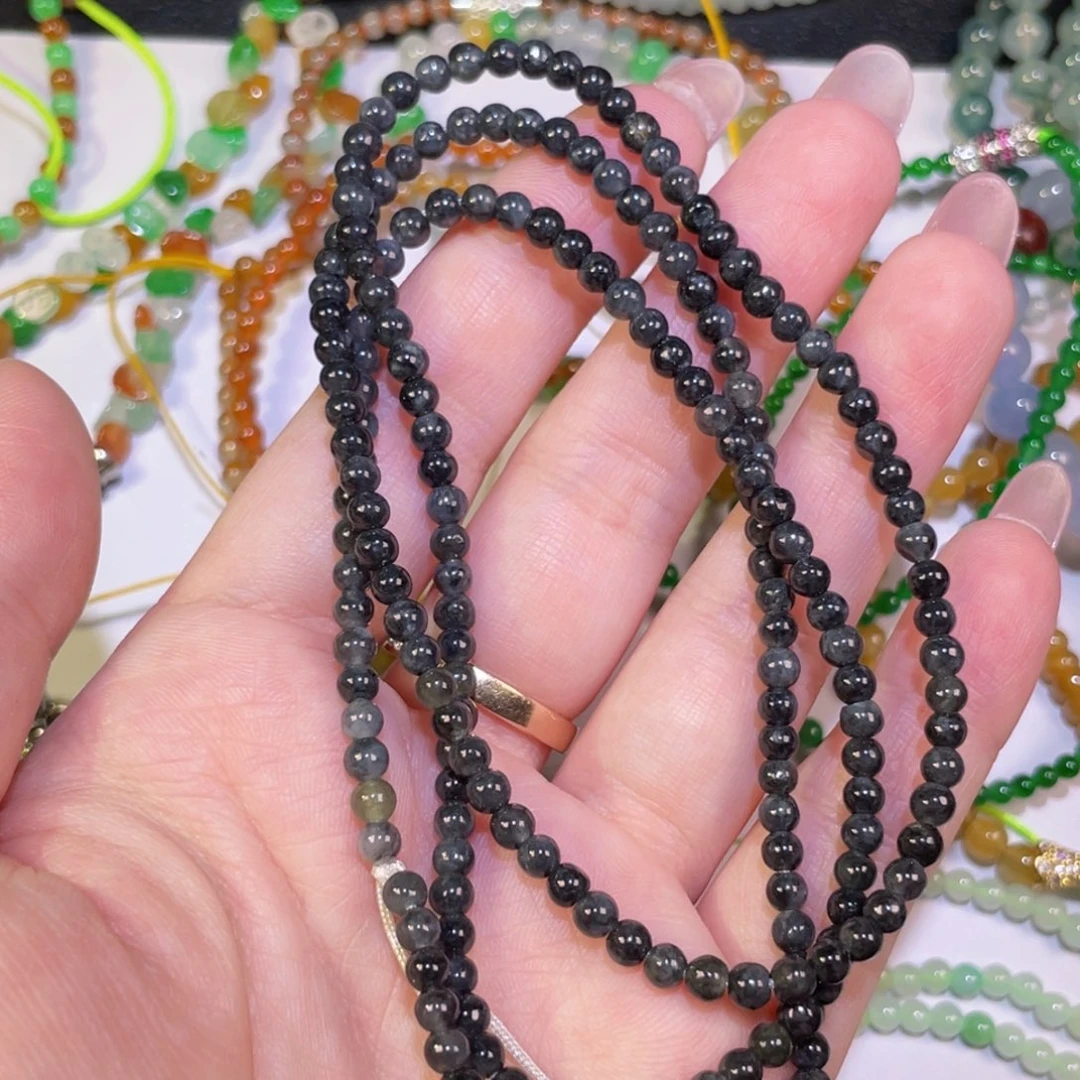 翡翠未镶嵌颈饰3.5