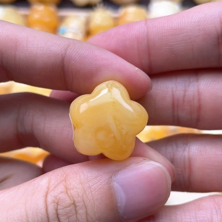 未镶嵌琥珀裸石蜜蜡
