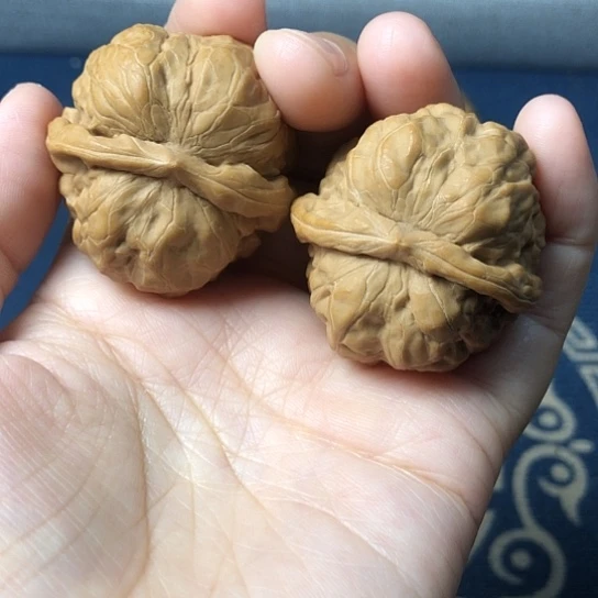 桃核把件蛤蟆头核桃