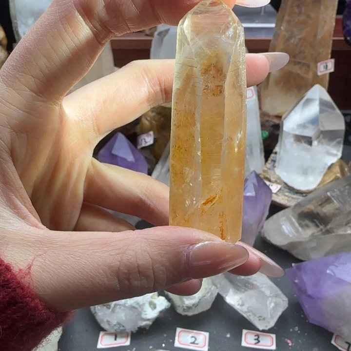 未镶嵌水晶大型摆件（非配饰）