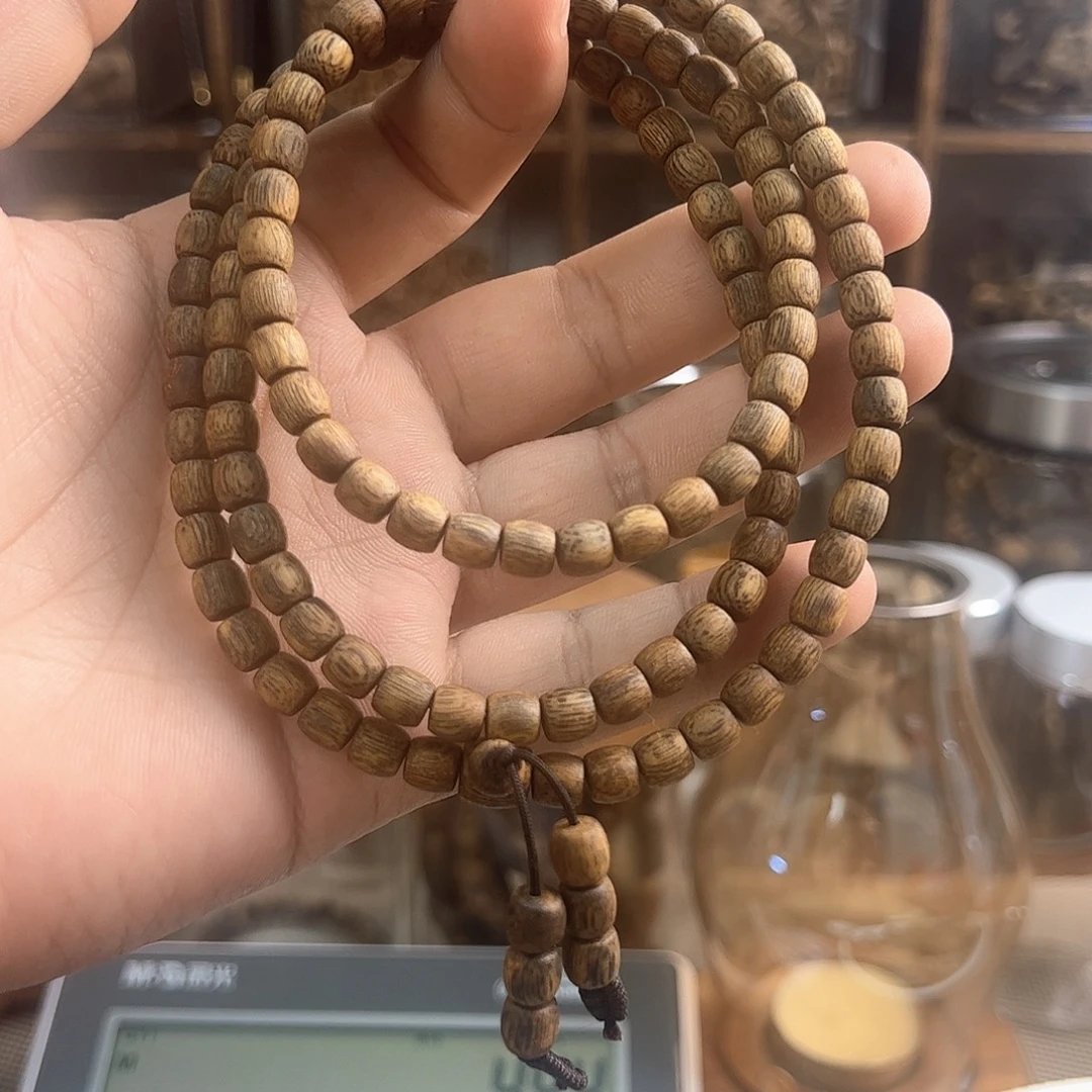 沉香手串直丝鼓珠多圈6mm 14.8