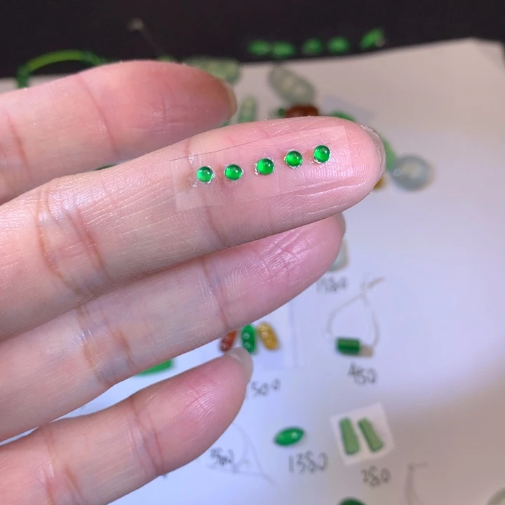 翡翠未镶嵌套链小蛋