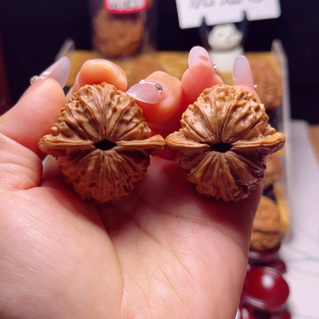 文玩核桃吊坠小众荷花