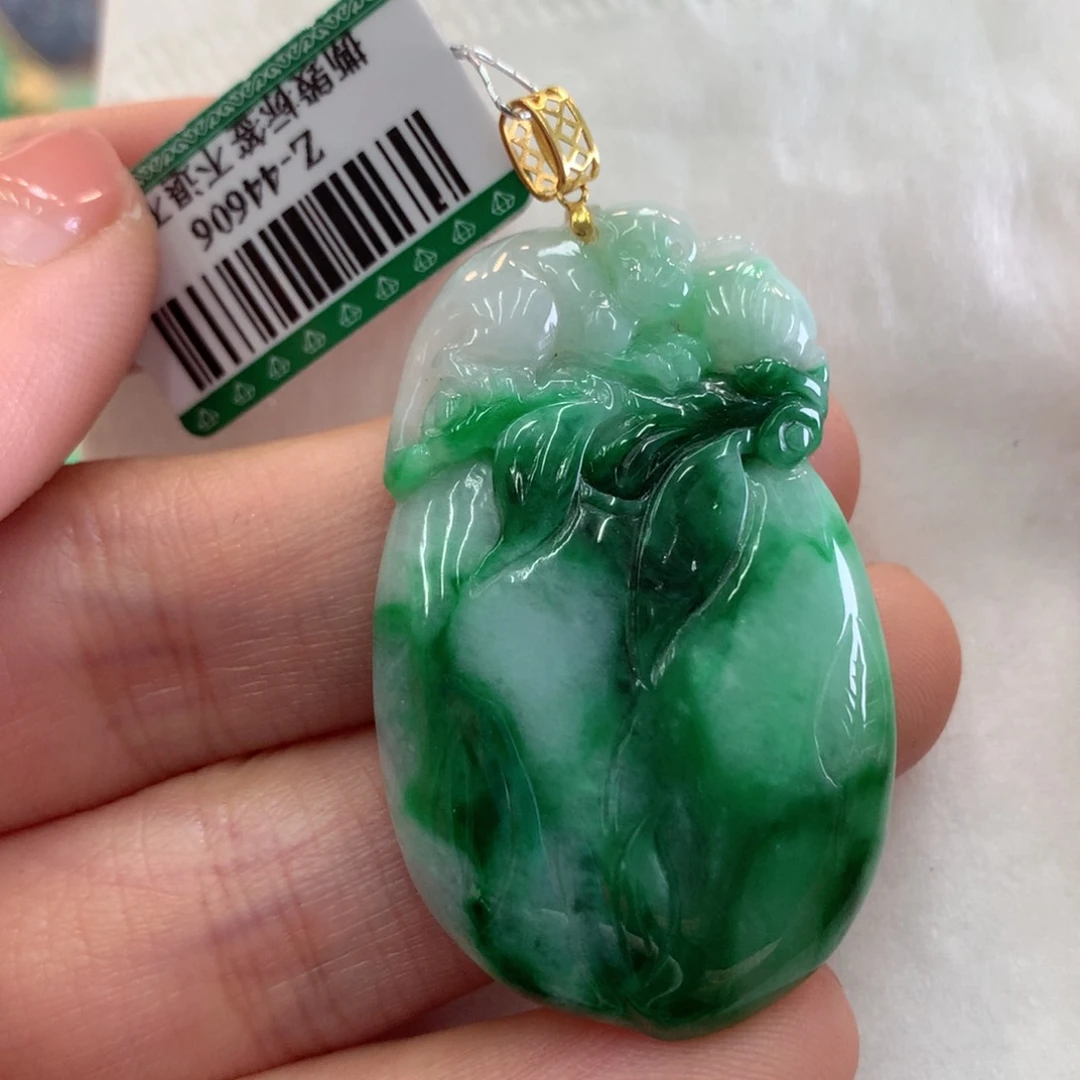 翡翠吊坠(不含链)18K金镶嵌