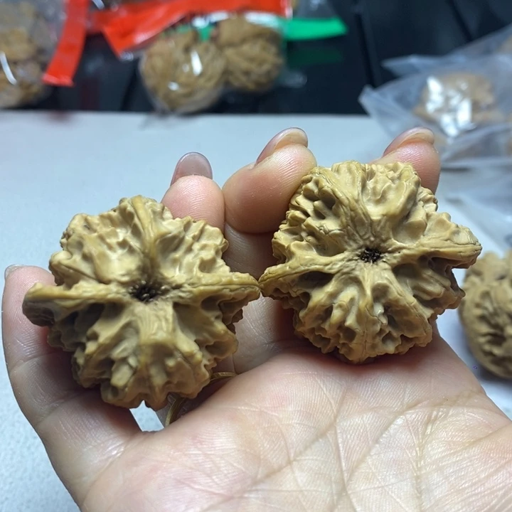 吊坠文玩核桃苹果园