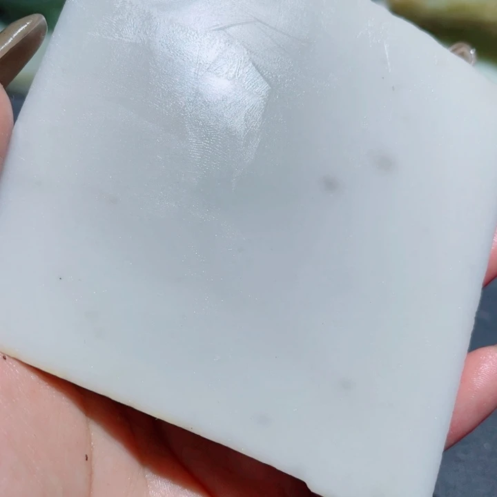 和田玉（糖玉）未镶嵌珠宝奇石