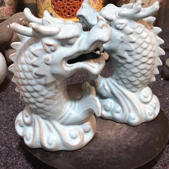 汝窑瓶子龙一对,品相完好