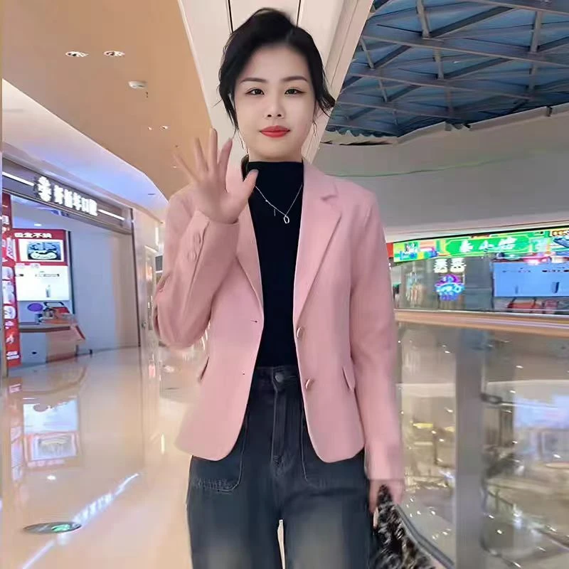 2025年新款小个子短款西服外套网红显瘦休闲西装上衣黑色短款修身