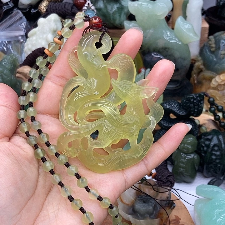 岫玉未镶嵌吊坠挂件