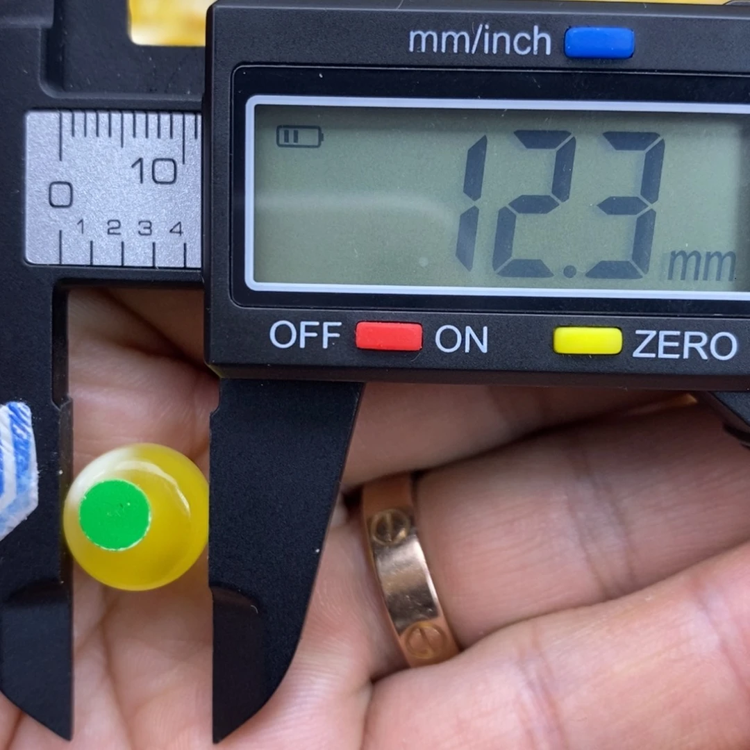 琥珀裸石未镶嵌12.3x7.7墩子