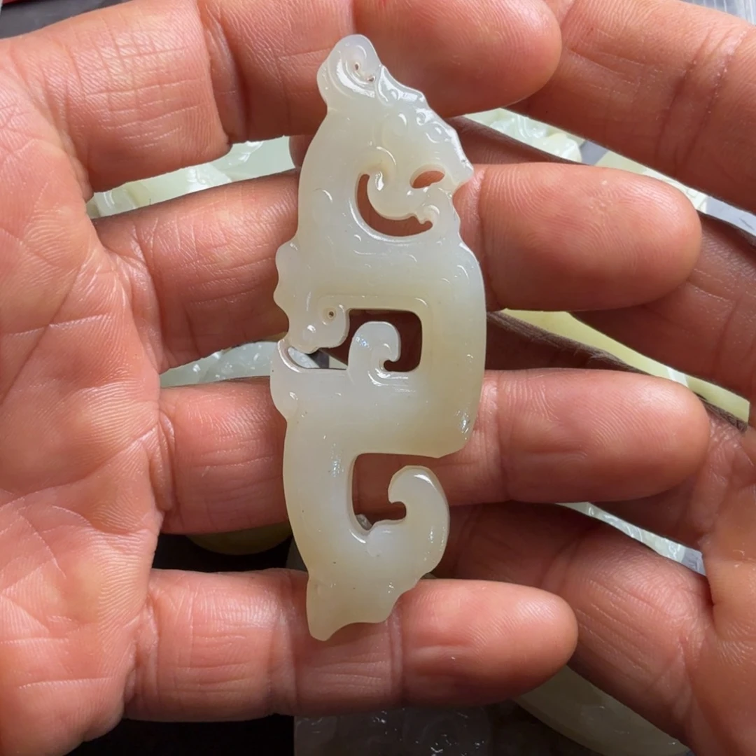 和田玉颈饰未镶嵌春*