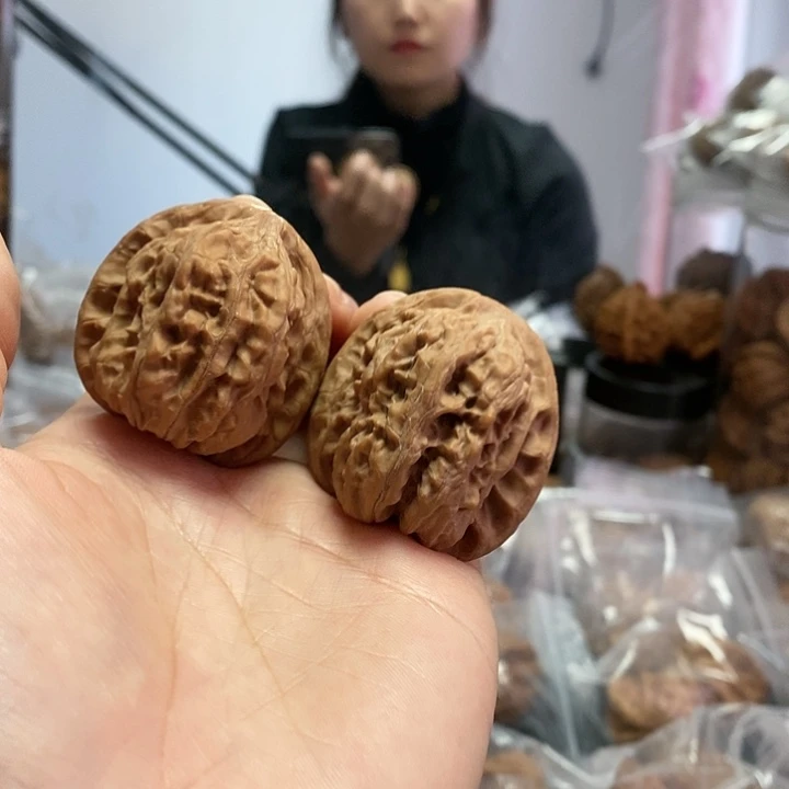 文玩核桃把件39蜡皮靠山王小众