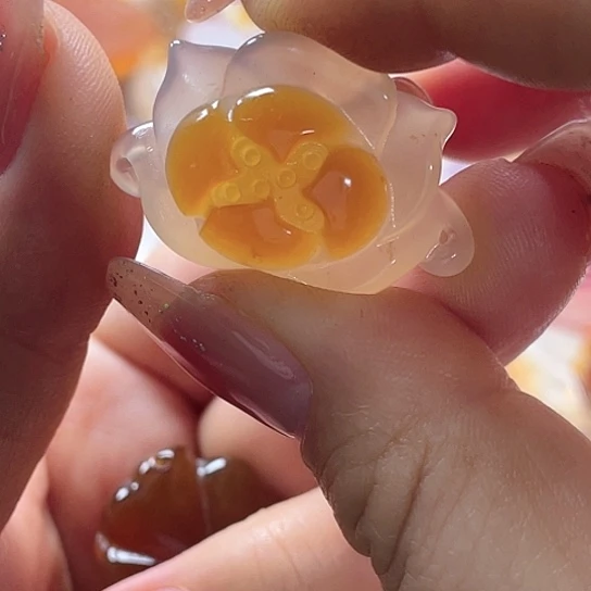 玛瑙/玉髓吊坠(赠链)未镶嵌?****由