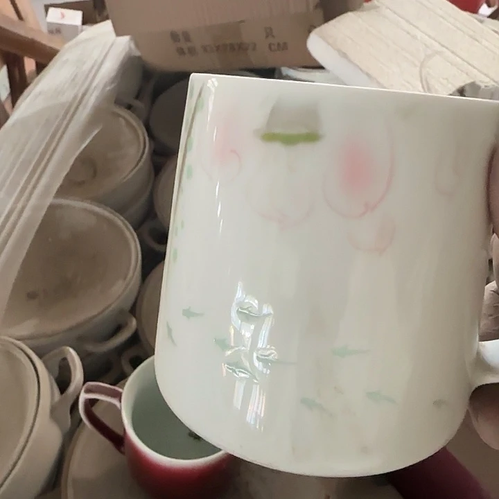 我***家景德镇陶瓷玲珑鱼杯 1 个