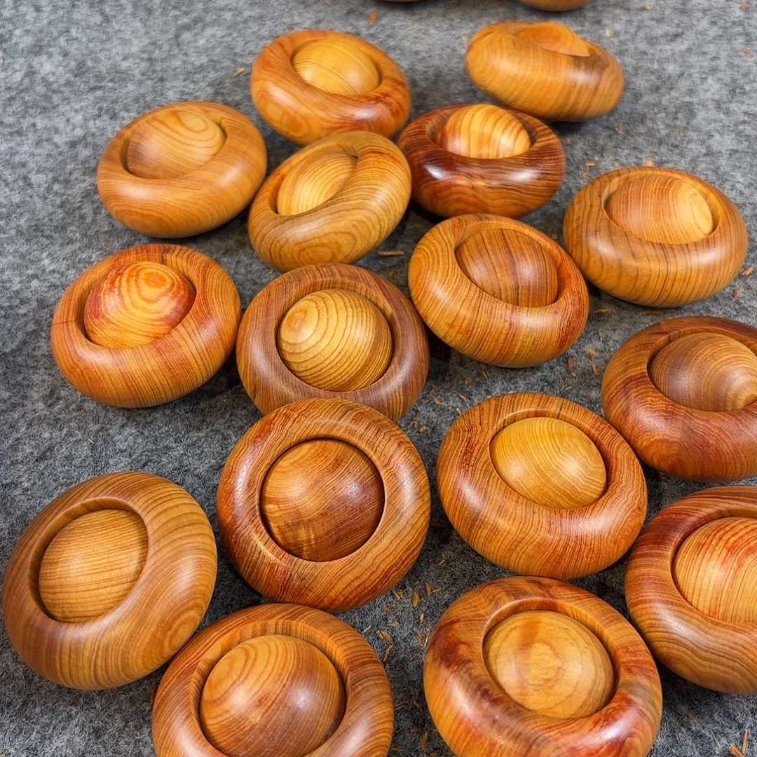 柏木崖柏把件到手一个小手捻