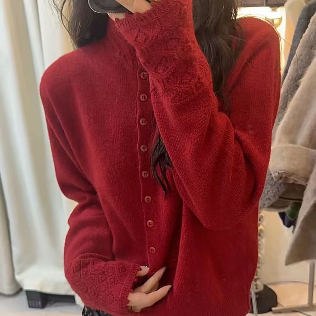 镂空花边半高领针织衫