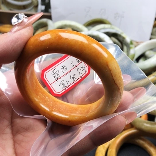 蛇纹石玉手镯未镶嵌霸****我