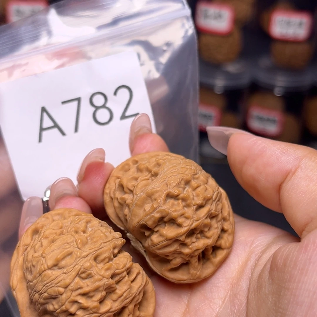 吊坠文玩核桃全品宫灯42.8
