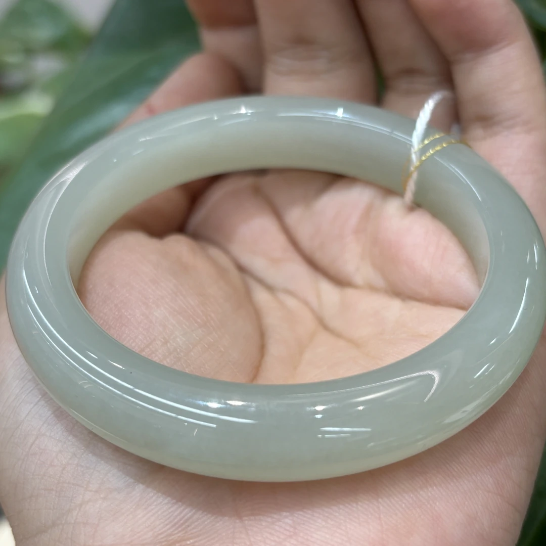 090296wt和田玉青海料晴水手镯圈口约56.5克重约56.23g